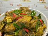 แกงเผ็ดกระดูกหมูพริกแกงใต้