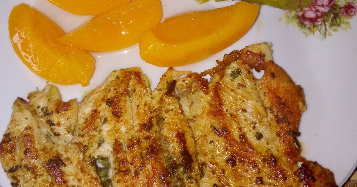 Pollo a la plancha con salsa de durazno Receta de Mercedes Huaman Flores-  Cookpad