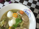 Sayur sop baso dan telur puyuh