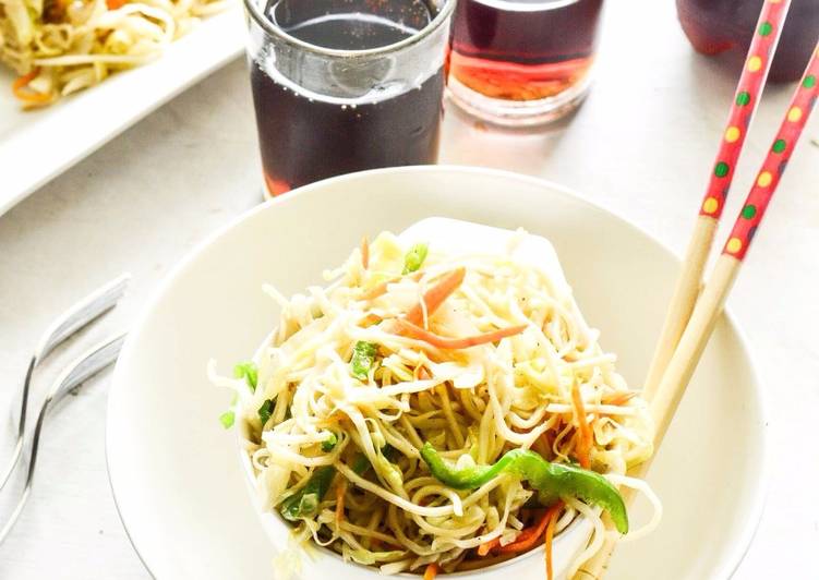 How to Prepare Homemade Veg Hakka Noodles #cooksnap