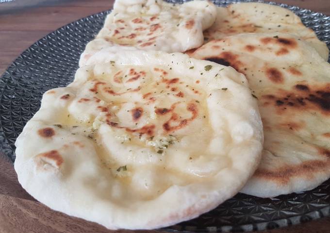 Naans au fromage