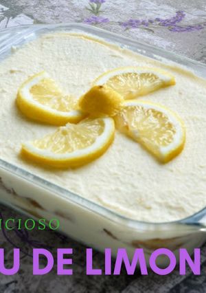 Una foto de Tiramisú de limón sin huevo