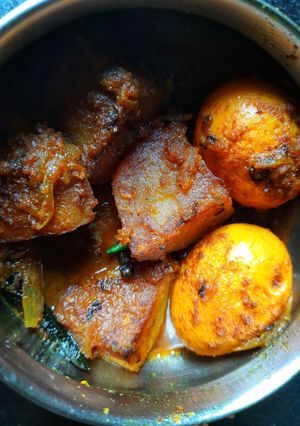 এগ কষা(Egg kosha recipe in Bengali) রেসিপির প্রধান ছবি
