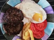 Una foto de carne picada airfryer