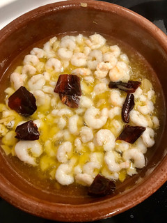 Una foto de Cazuela de gamba blanca al ajillo 😋