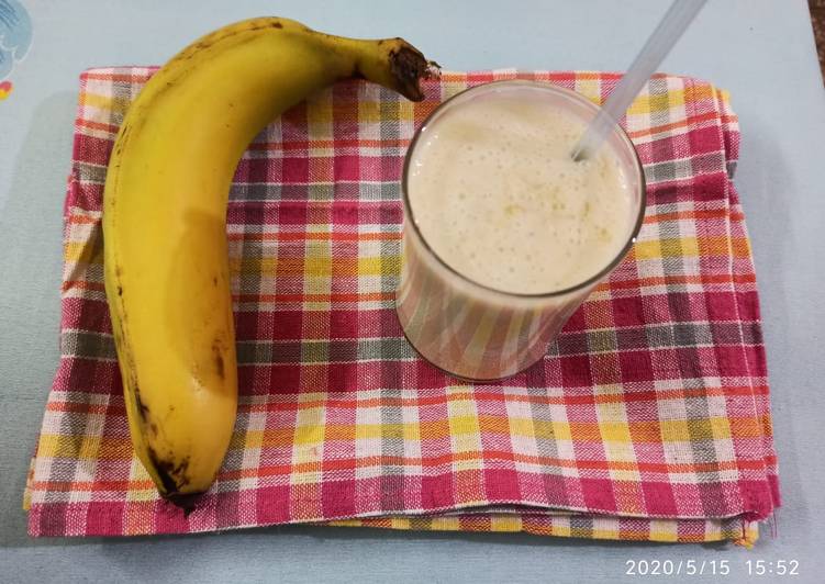 Easiest Way to Make Super Quick Homemade Banana smoothie