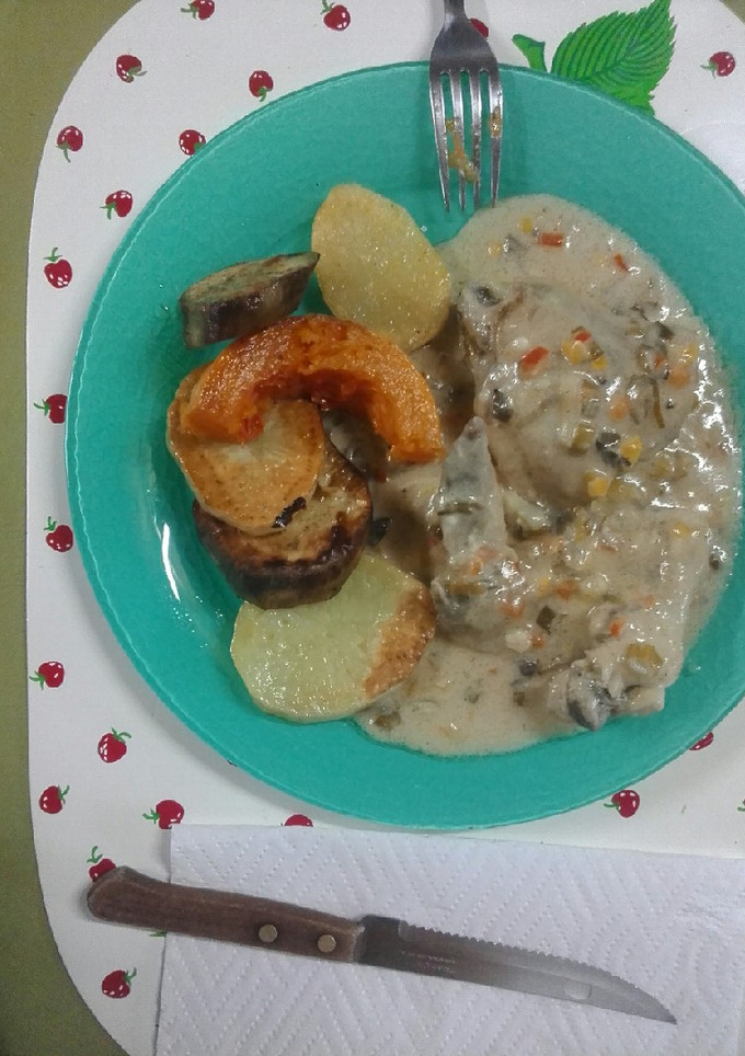 Una foto de Presas de pollo con salsa