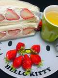 Sándwich de Fresas (fruit sando) con Chantilly 🍓🍞Jp