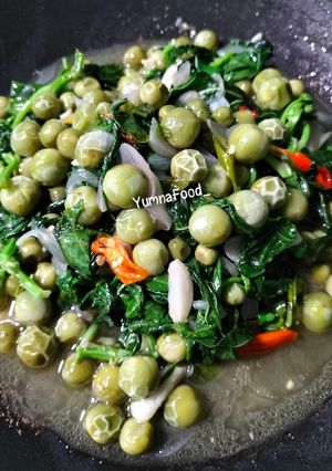 Foto resep Oseng Cempokak (terong pipit) dan Daun Singkong