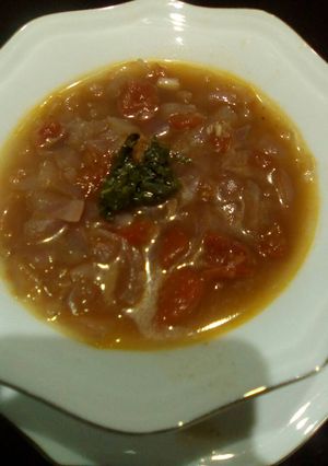 A picture of Onion soup.