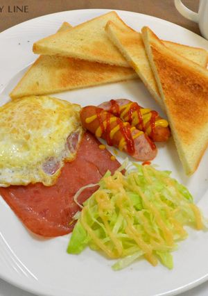 【樂客來】早午餐之～德國香腸套餐 的食譜成品照片