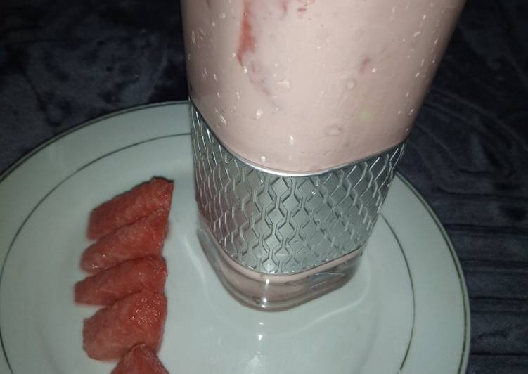 Recipe of Perfect Watermelon smoothie | Easy Recipe For Two