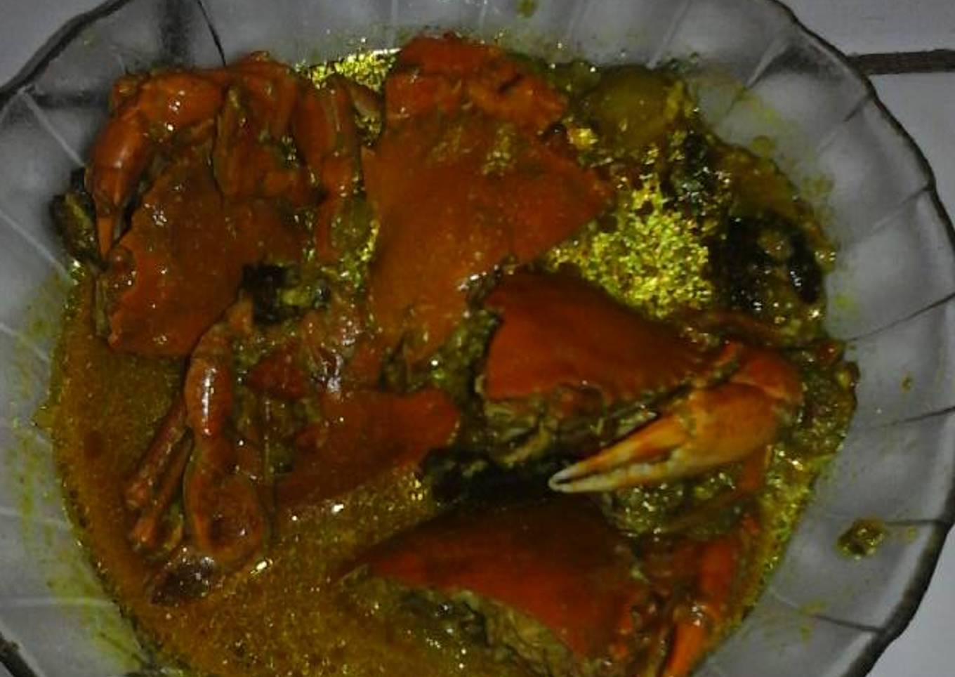 Kepiting dengan sayuran panas dan asam