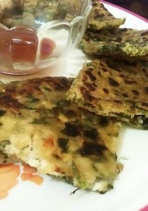 A picture of Methi Paratha with paneer stuffing.