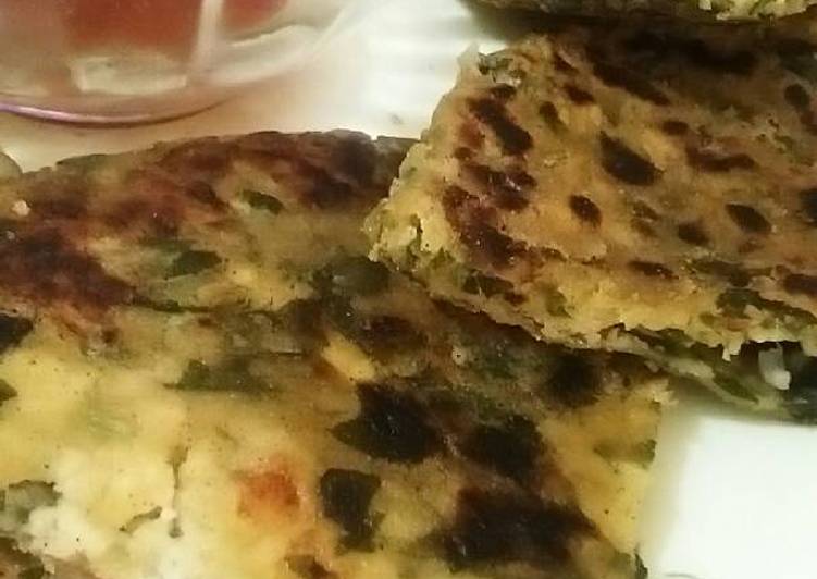 Simple Way to Prepare Super Quick Homemade Methi Paratha with paneer stuffing