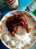 Ayam goreng bawang bersalut telur