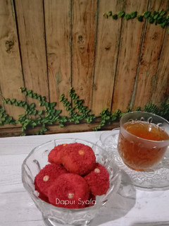 Foto resep Monde Cookies Eegless Red Velvet (Kue Janda Genit Red Velvet)