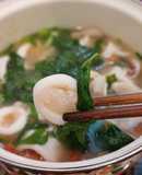 Mực nấu canh chua lá lốt