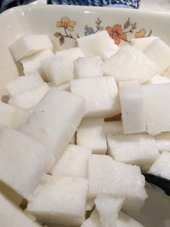 A picture of Lontong (Rice Cake).