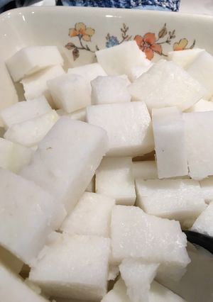 A picture of Lontong (Rice Cake).