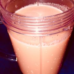 A picture of Peak milk and melon drink.
