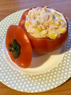 Una foto de Tomates rellenos (receta de verano)