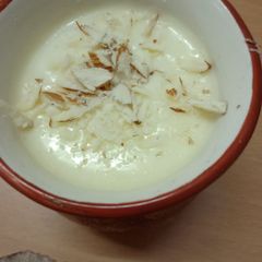 A picture of Rabdi mataka kulfi.