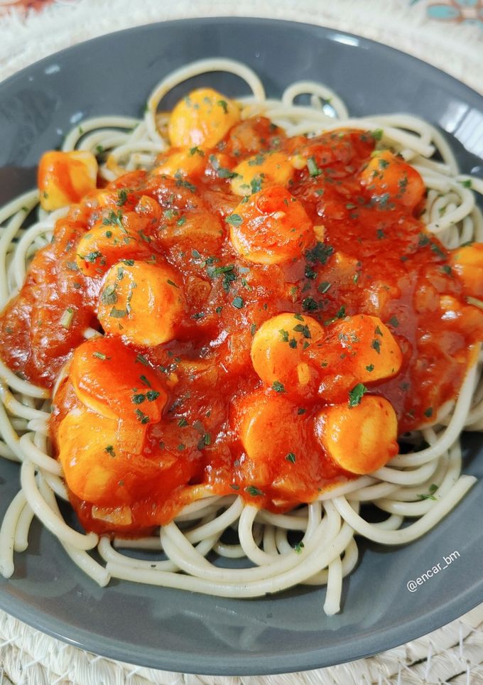 Una foto de Spaghetti con sofrito de potón