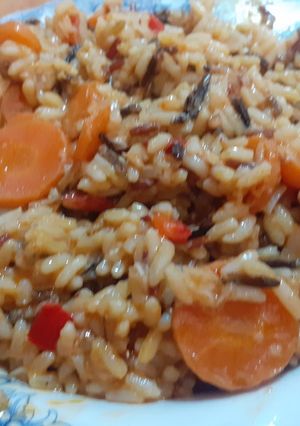 Una foto de Arroz con atún en conserva