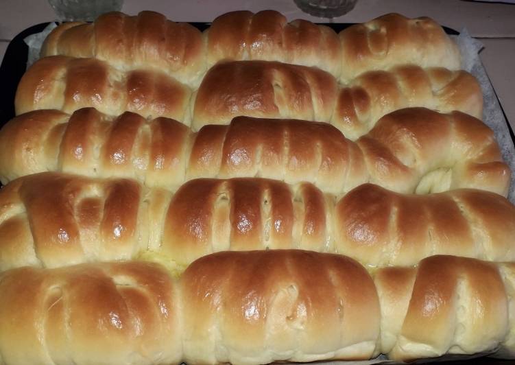  Resep  Roti  butter  roll butter  roll oleh Olifia Cookpad