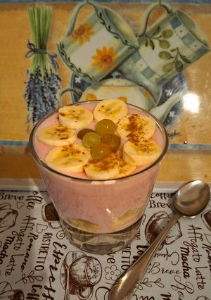Puncs puding banànnal, szõlõvel és fahéjjal 🍧🍧🍧 recept fotója