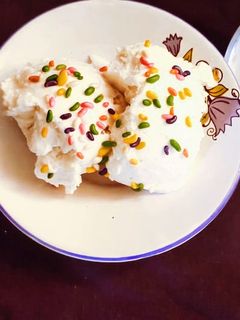 वेंनीला आइस क्रीम(Vanilla ice cream recipe in hindi) रेसिपी मुख्य फोटो