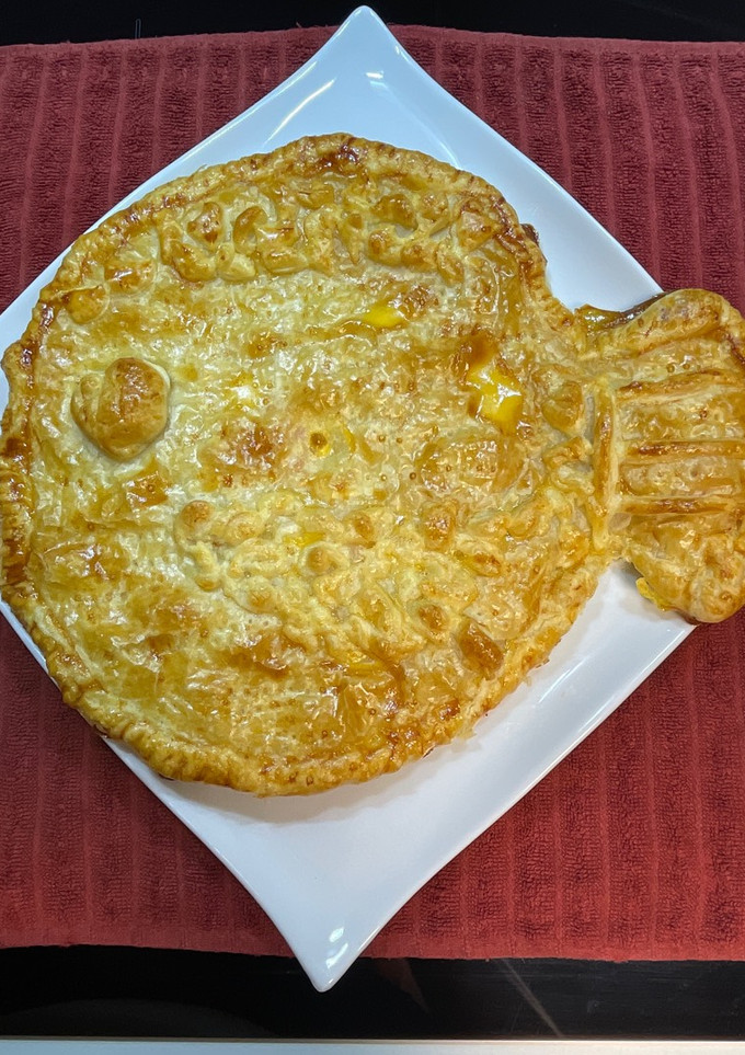 Una foto de Empanada de merluza con gambas