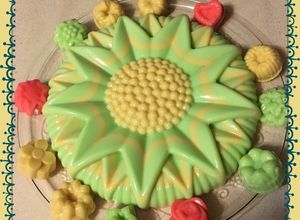 Una foto de Gelatina de tres leches con Pistacho y vainilla