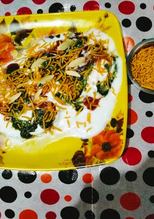 ब्रेड दही बड़ा(Bread dahi vada recipe in hindi) रेसिपी मुख्य फोटो