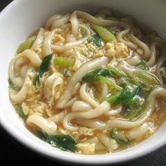 A picture of Udon & Egg Soup.