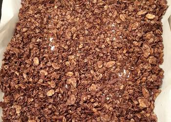 How to Prepare Yummy Chocolate Granola