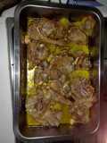 Chuletitas de lechal al horno con patatas panaderas