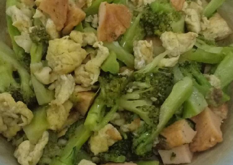 Resep Brokoli Tumis Bawang Putih yang Enak