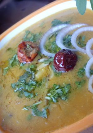 तीन दाल लसुनी तडका रेसिपी चे मुख्य फोटो 