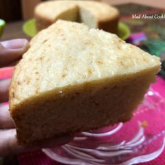 A picture of Eggless Vanilla Curd Cake – In Pressure Cooker.