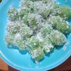 Kelepon sukun enak banget রেসিপির প্রধান ছবি