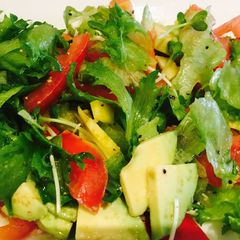A picture of Go too Salad.