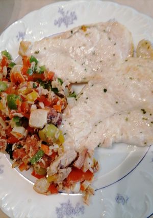 Una foto de Aliño adarte con filete de pollo a las finas hierbas