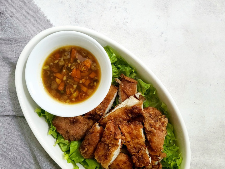 Cara Gampang Membuat Ayam Goreng Dengan Saus ala Thai Kekinian