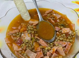 Una foto de Lentejas Charras