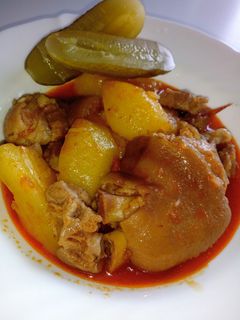 Csülökpörkölt körömmel recept fotója