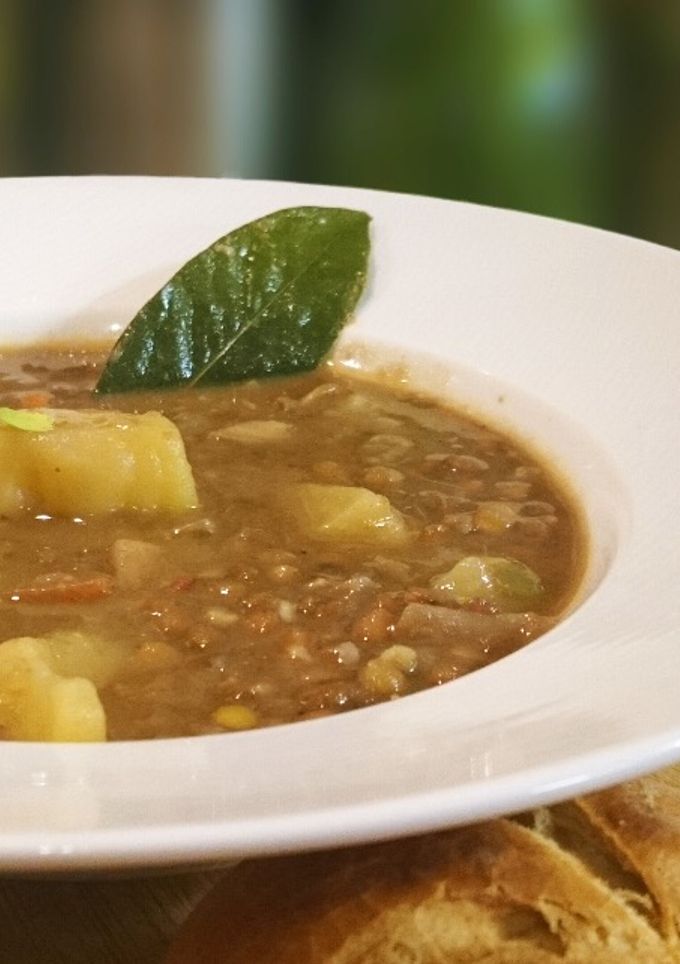 Una foto de Lentejas estofadas con amanitas y verduras