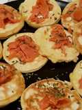 Pancakes al salmone e erba cipollina