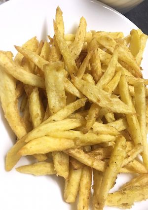 صورة لوصفة بطاطس مقليه بطريقه مقرمشه 😋